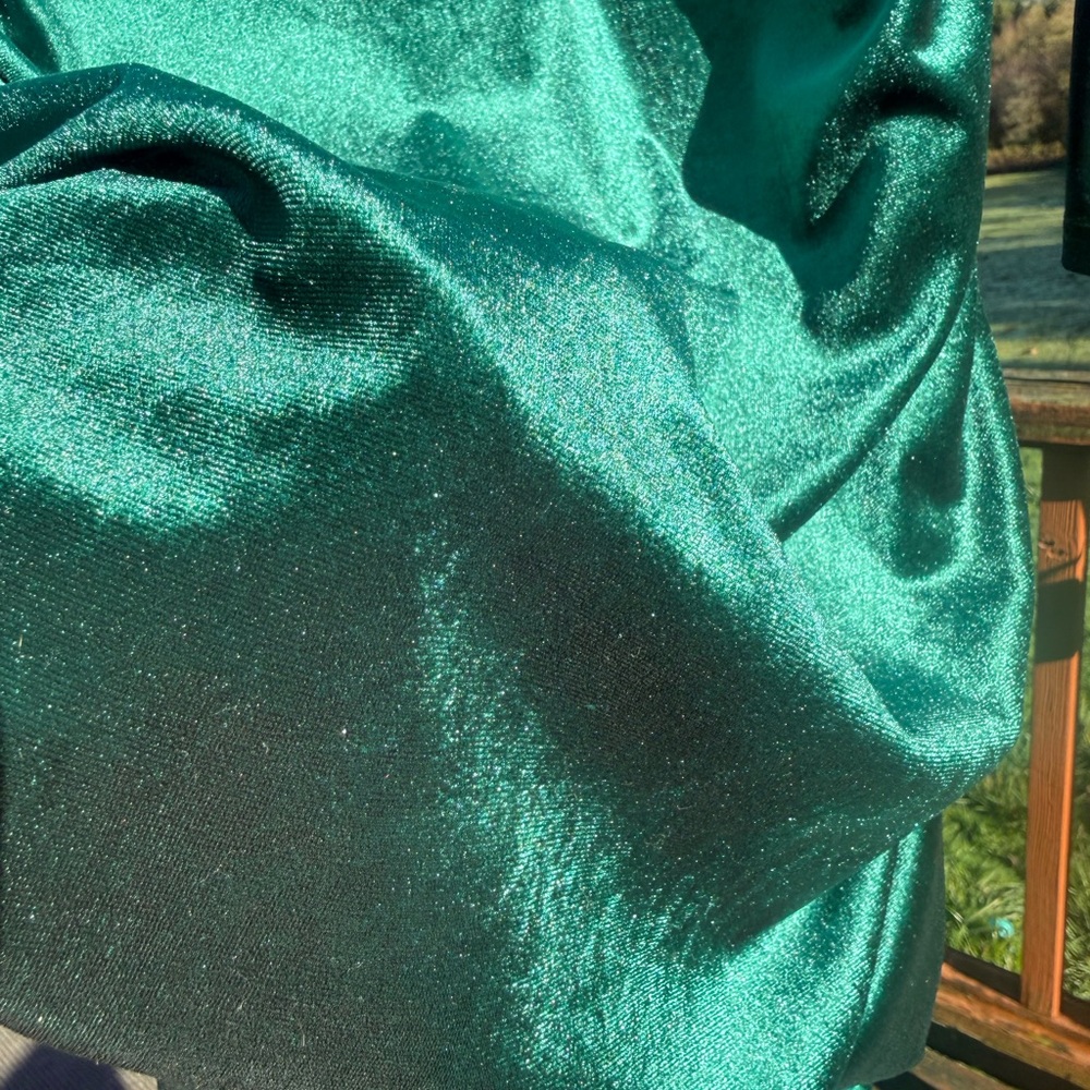 SHEIN Deep Green Velvet Long Sleeve Dress - Picture 3 of 6